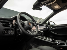 Porsche Macan T AWD 2026