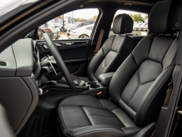 Porsche Macan T AWD 2026