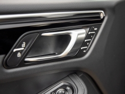 Porsche Macan T AWD 2026