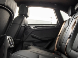 Porsche Macan T AWD 2026