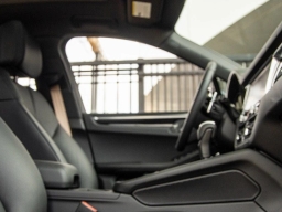 Porsche Macan T AWD 2026