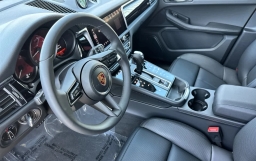 Porsche Macan T AWD 2026