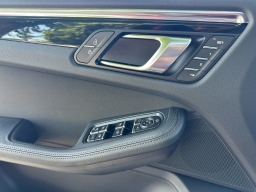 Porsche Macan T AWD 2026