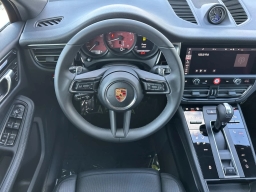 Porsche Macan T AWD 2026