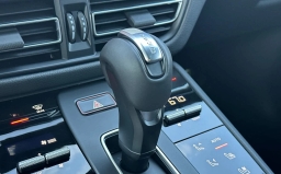 Porsche Macan T AWD 2026