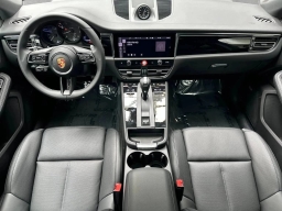Porsche Macan T AWD 2026