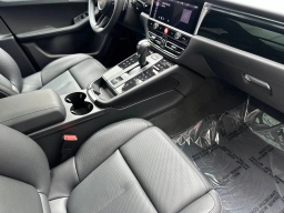 Porsche Macan T AWD 2026