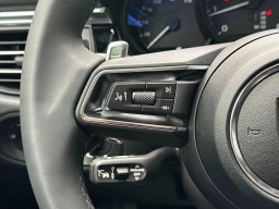Porsche Macan T AWD 2026
