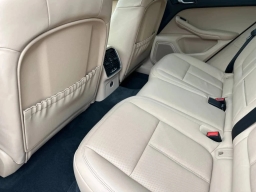 Porsche Macan T AWD 2026