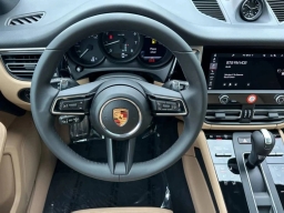 Porsche Macan T AWD 2026