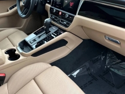 Porsche Macan T AWD 2026