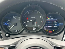 Porsche Macan T AWD 2026