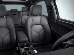 Porsche Macan T AWD 2026