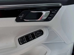 Porsche Macan T AWD 2026