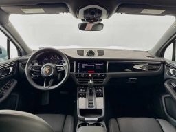 Porsche Macan T AWD 2026