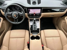 Porsche Macan T AWD 2026