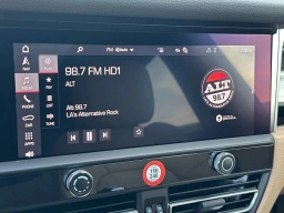 Porsche Macan T AWD 2026