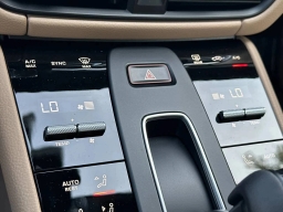 Porsche Macan T AWD 2026