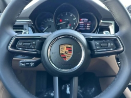 Porsche Macan T AWD 2026