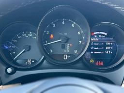 Porsche Macan T AWD 2026