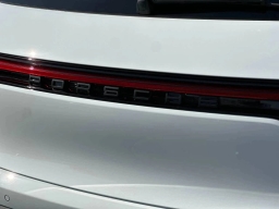 Porsche Macan T AWD 2026