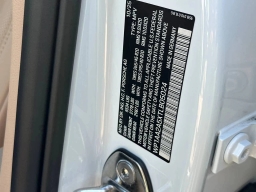 Porsche Macan T AWD 2026