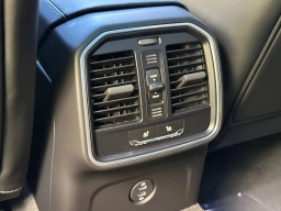 Porsche Macan T AWD 2026