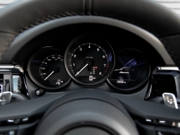 Porsche Macan T AWD 2026