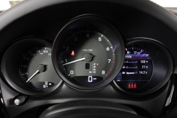 Porsche Macan T AWD 2026