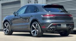Porsche Macan Base AWD 2026