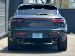 Porsche Macan Base AWD 2026