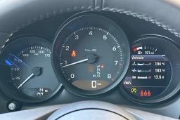 Porsche Macan Base AWD 2026