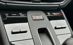 Porsche Macan T AWD 2026