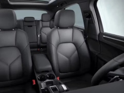 Porsche Macan Base AWD 2026