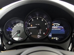 Porsche Macan T AWD 2026