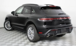 Porsche Macan T AWD 2026