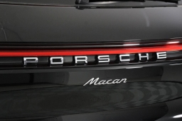 Porsche Macan T AWD 2026