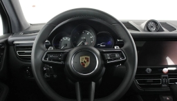 Porsche Macan T AWD 2026