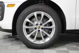 Porsche Macan T AWD 2026