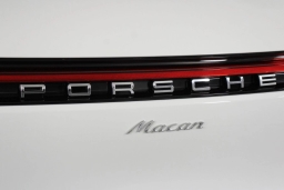 Porsche Macan T AWD 2026