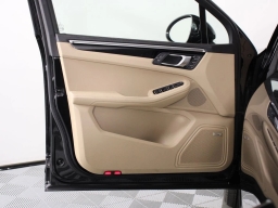 Porsche Macan T AWD 2026