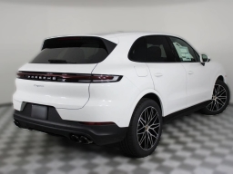 Porsche Cayenne Base AWD 2026