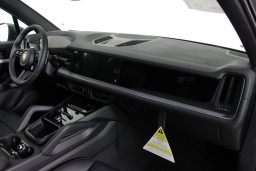 Porsche Cayenne Base AWD 2026