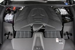 Porsche Cayenne Base AWD 2026