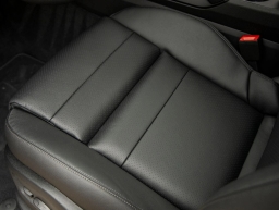 Porsche Cayenne Base AWD 2026