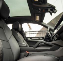 Porsche Cayenne Base AWD 2026