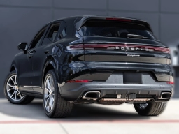 Porsche Cayenne Base AWD 2026