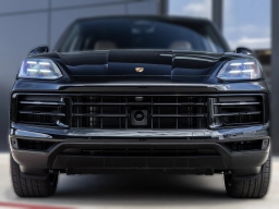 Porsche Cayenne Base AWD 2026