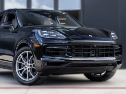 Porsche Cayenne Base AWD 2026