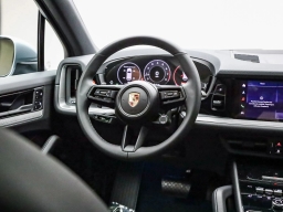 Porsche Cayenne Base AWD 2026